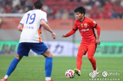 开云入口关于今晨突围战来临，上海海港围绕欧篮联防线松动，底气十足，控场能力受关注的信息