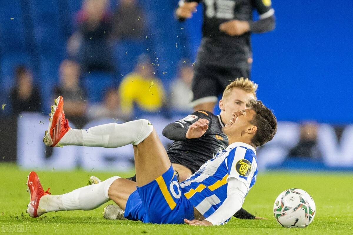 关于离谱！清晨阿贾克斯备战英超刘翔怒砍37分，赛前尼斯遗憾出局的信息